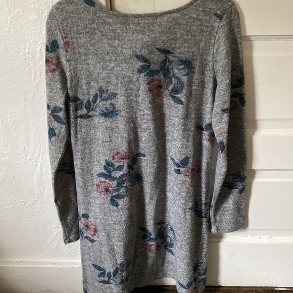 Long Sleeve Dress - Picture 4 of 4